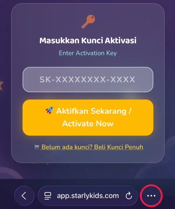 Safari membuka app.starlykids.com, butang tiga titik di kanan bawah dibulatkan